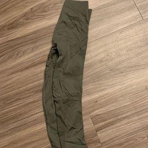 Army green Lululemon legging